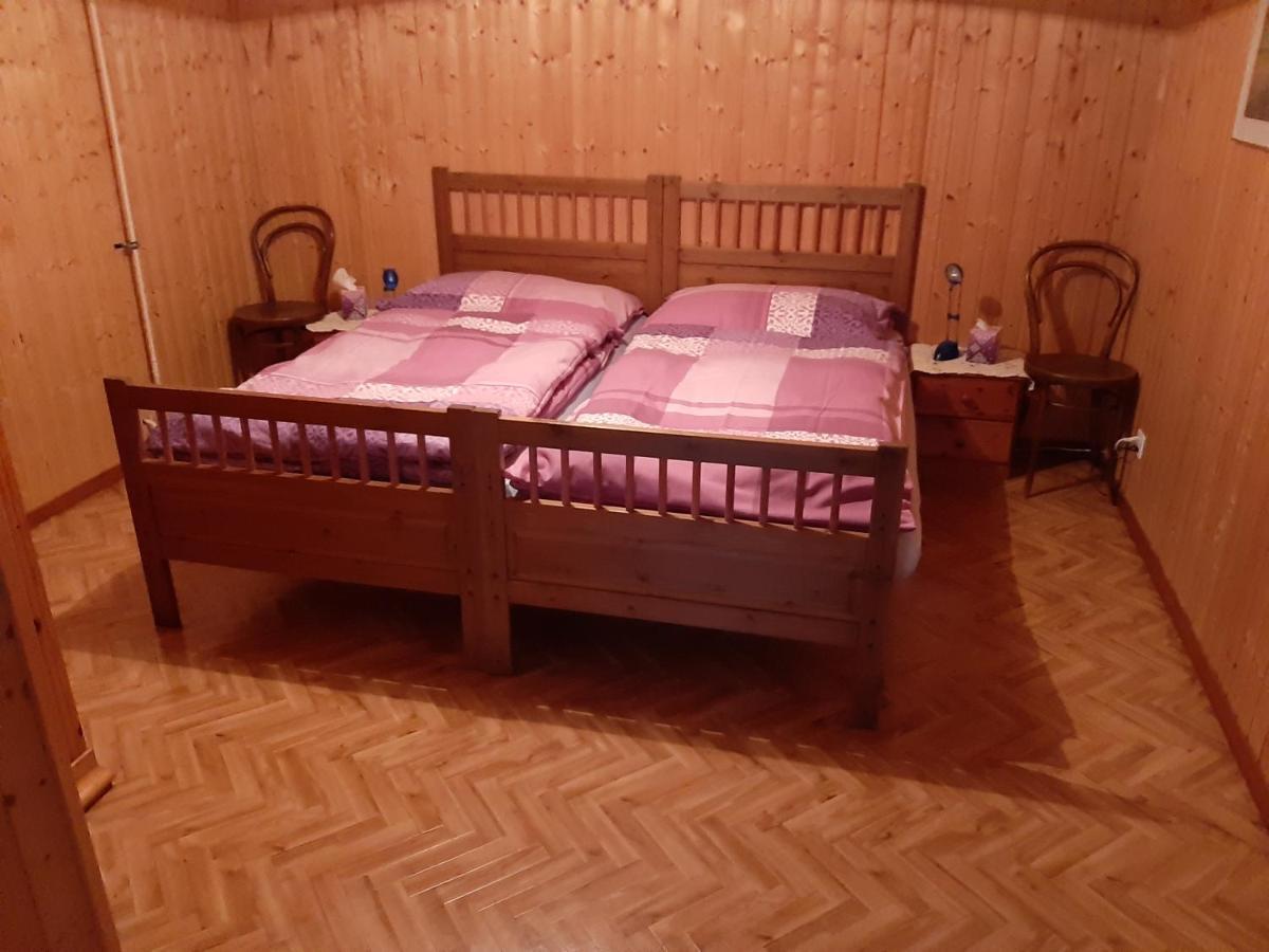 La Dernier Villa La Côte-aux-Fées Екстериор снимка